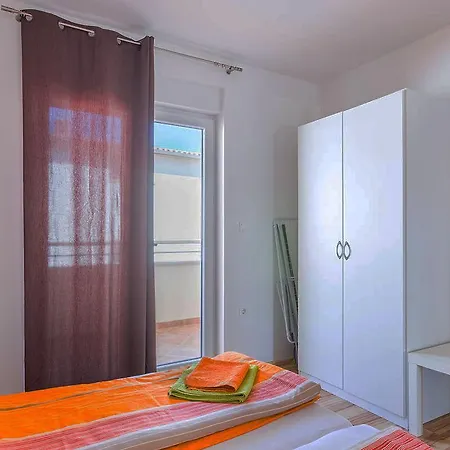 Apartment Loren-mali 1.kat- 